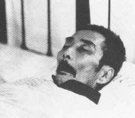 《鲁迅相片集》：鲁迅去世 1936年10月19日